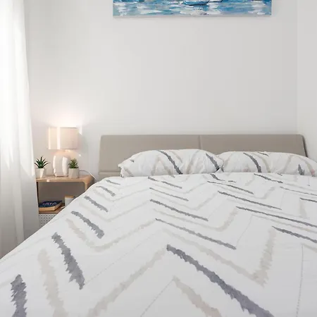 2 Bedroom Gorgeous In * Zadar