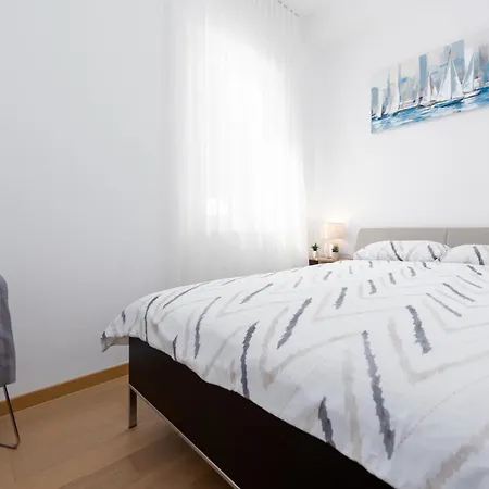 Apartman 2 Bedroom Gorgeous In