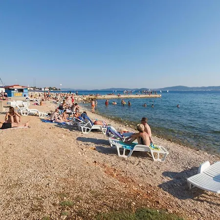 2 Bedroom Gorgeous In * 자다르